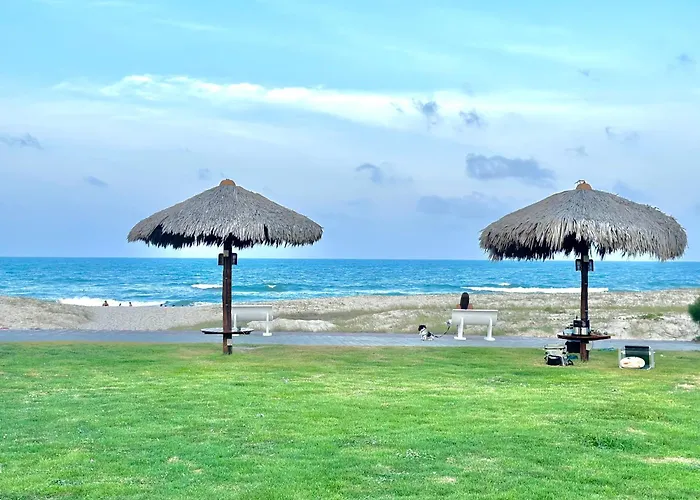 Beach Way Com Vista Mar Ao Lado Do Parque